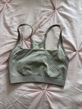 all in motion Houndstooth Seamless Sports Bralette in Light Taupe